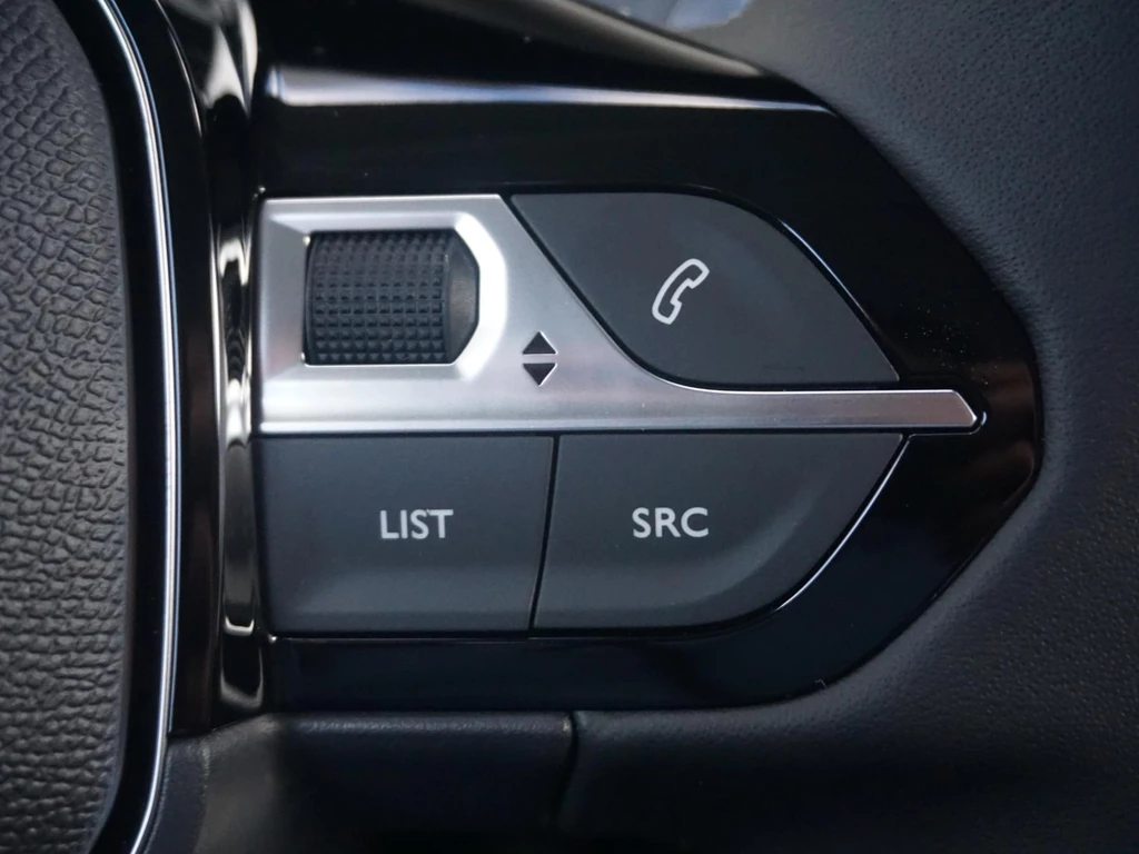 Peugeot 208 – foto 22