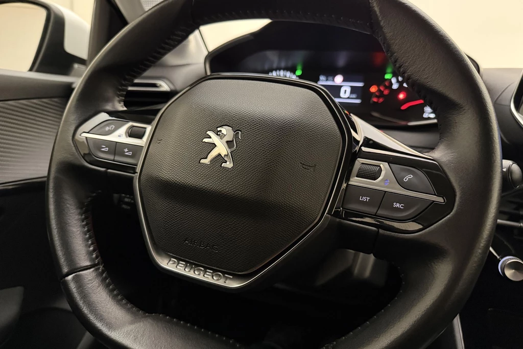 Peugeot 208 – foto 17