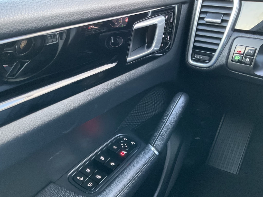 Porsche Cayenne – foto 21