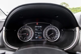Suzuki Vitara – thumbnail 10