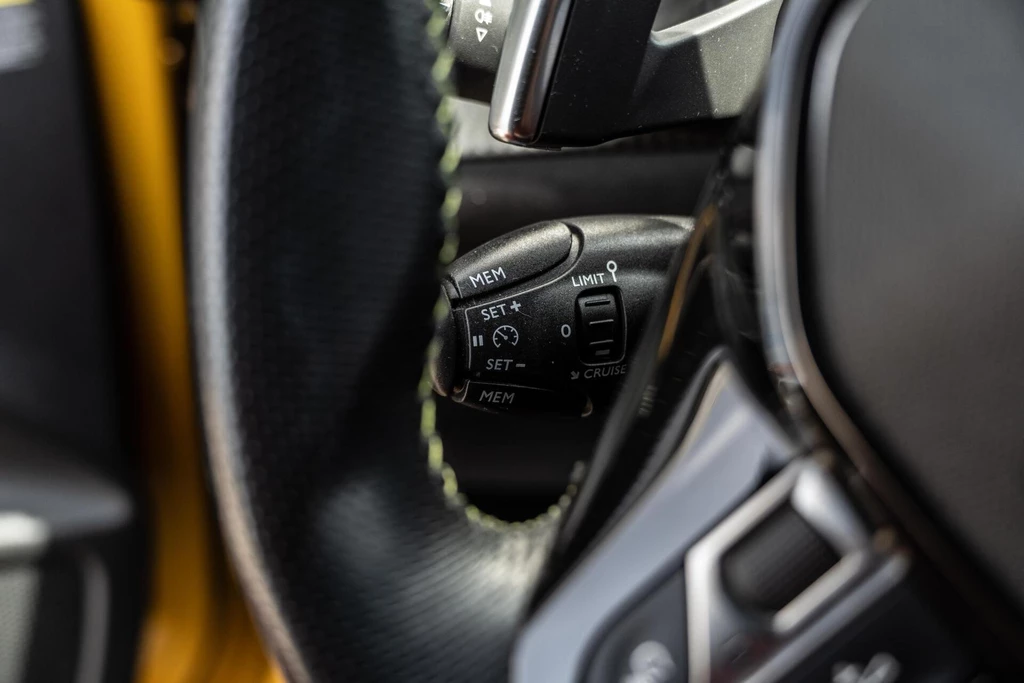 Peugeot 208 – foto 32