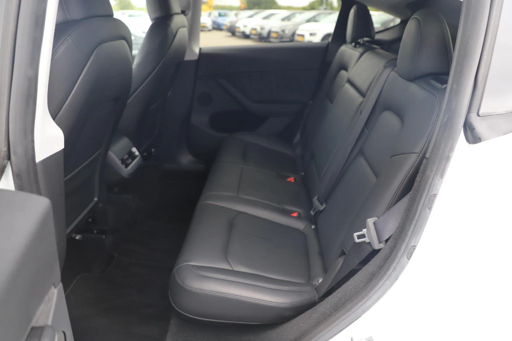 Tesla Model Y – foto 10