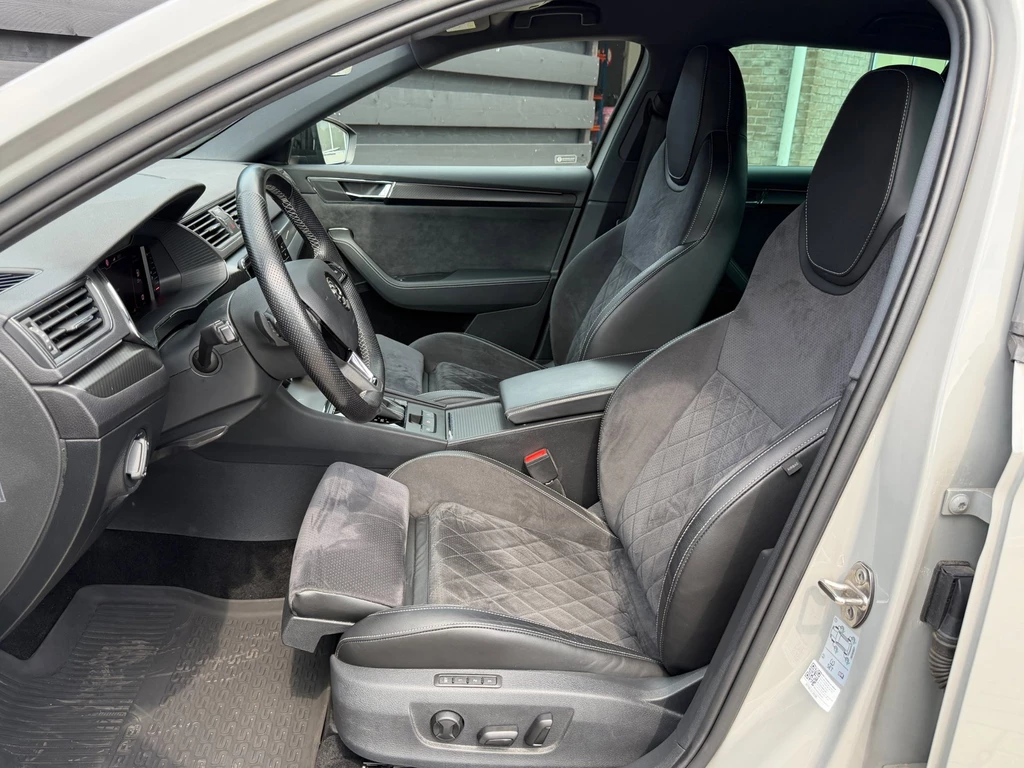 Škoda Superb – foto 8