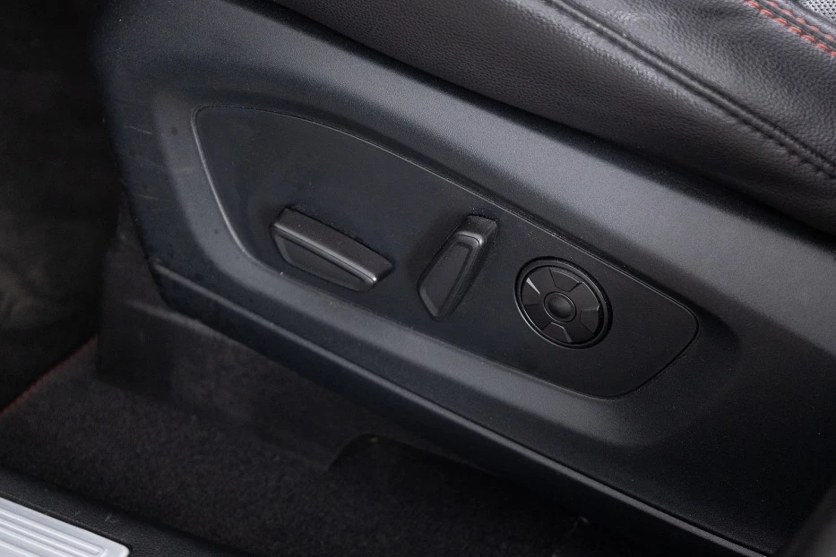 Ford Explorer – foto 24