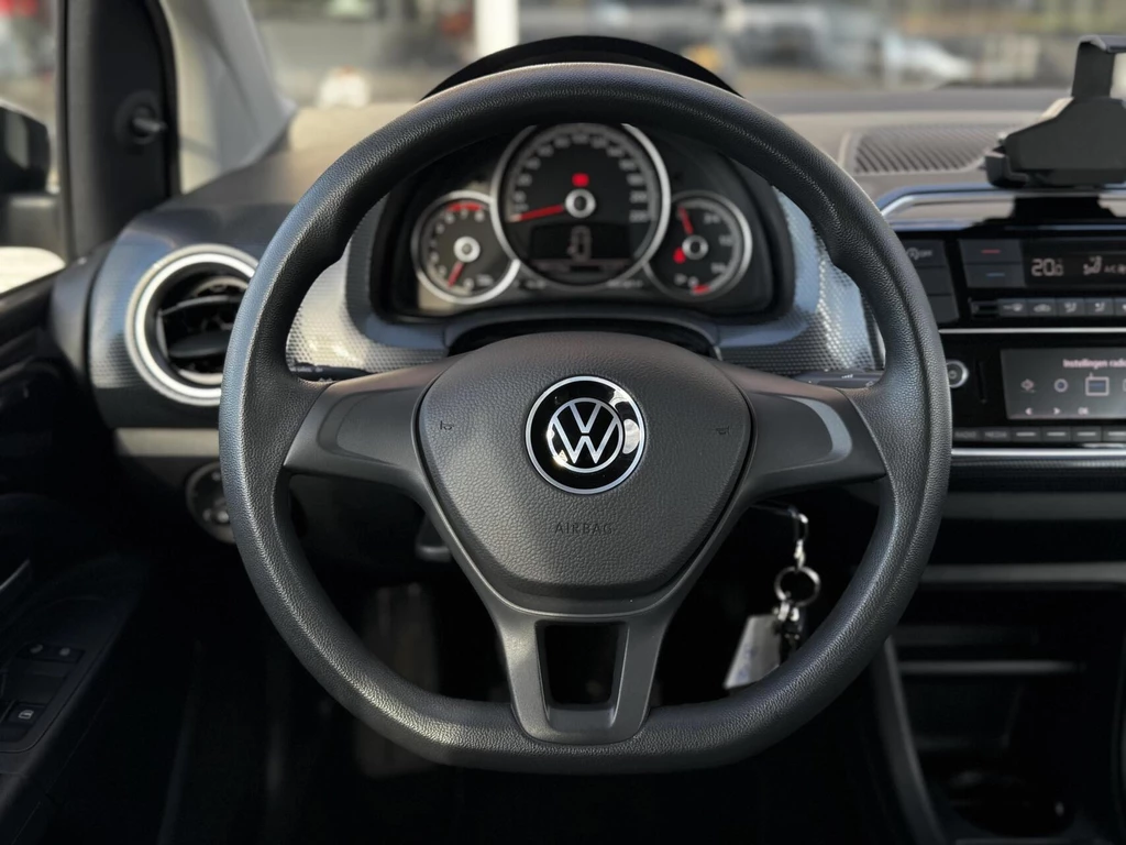 Volkswagen up! – foto 8