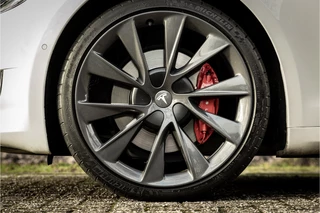 Tesla Model S – thumbnail 19