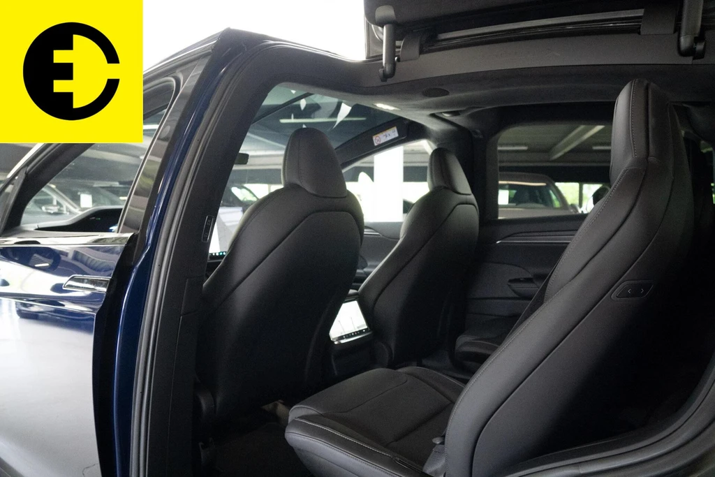 Tesla Model X – foto 21