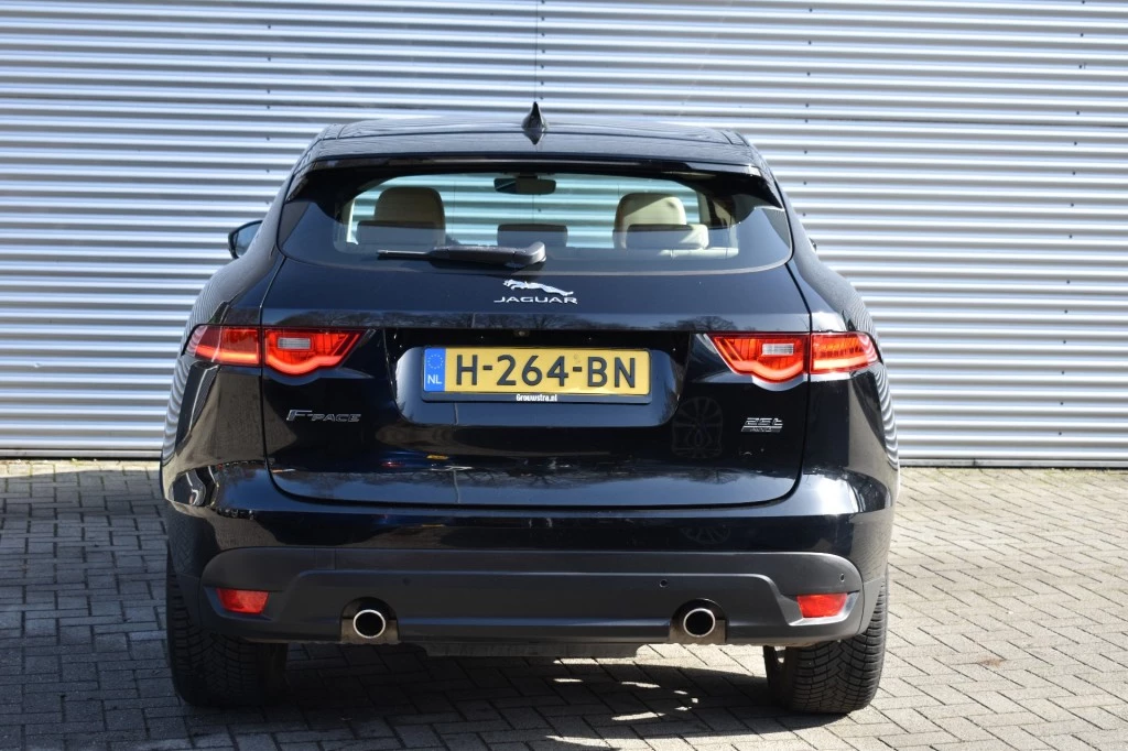 Jaguar F-PACE – foto 3