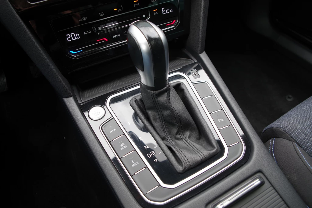 Volkswagen Passat – foto 13