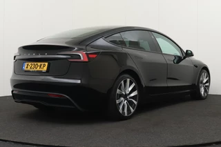 Tesla Model 3 – thumbnail 4