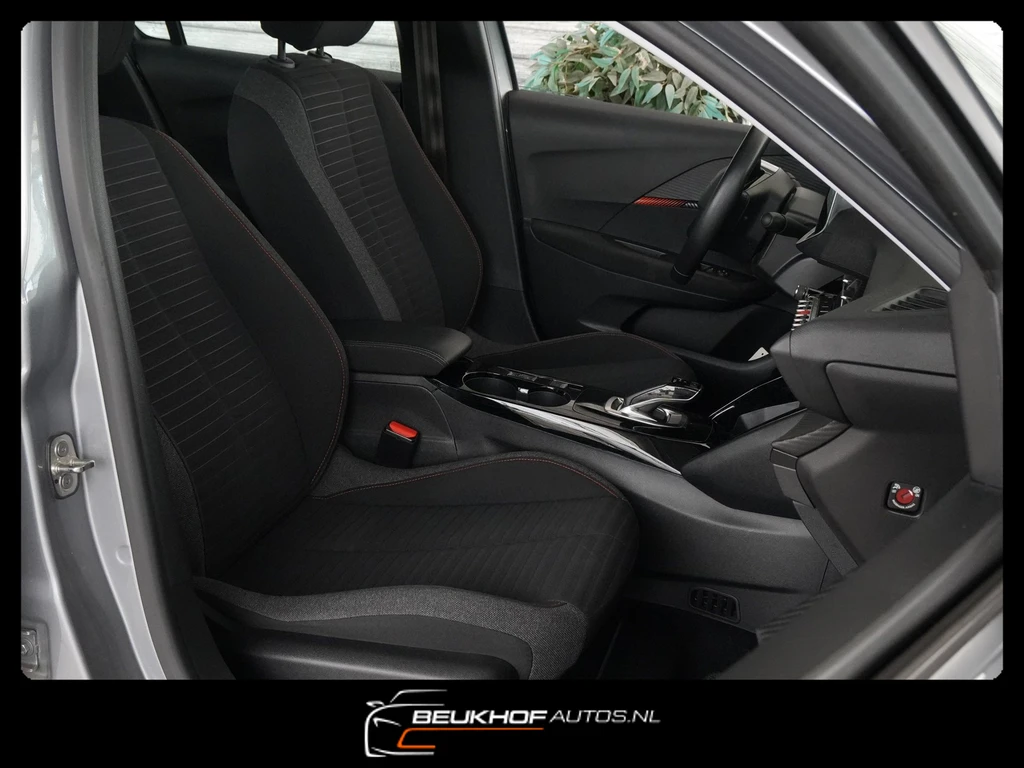 Peugeot e-208 – foto 25
