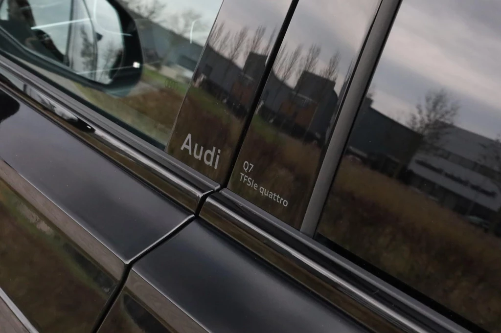 Audi Q7 – foto 17