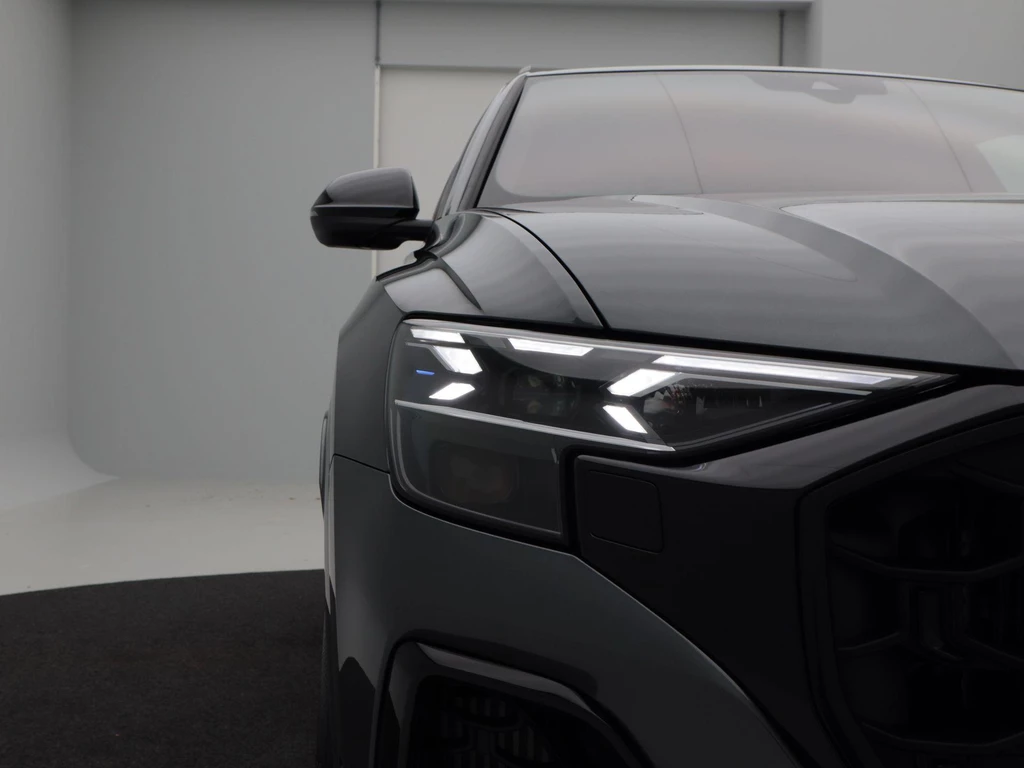 Audi Q8 – foto 12