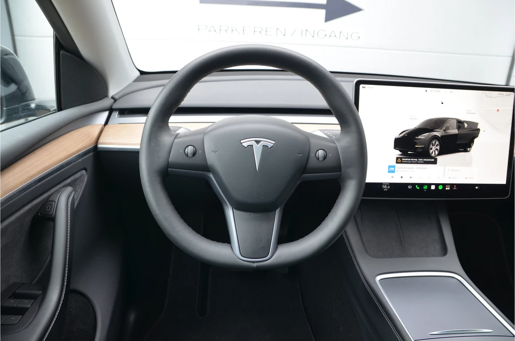 Tesla Model Y – foto 15