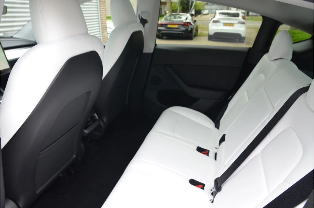Tesla Model Y – foto 12