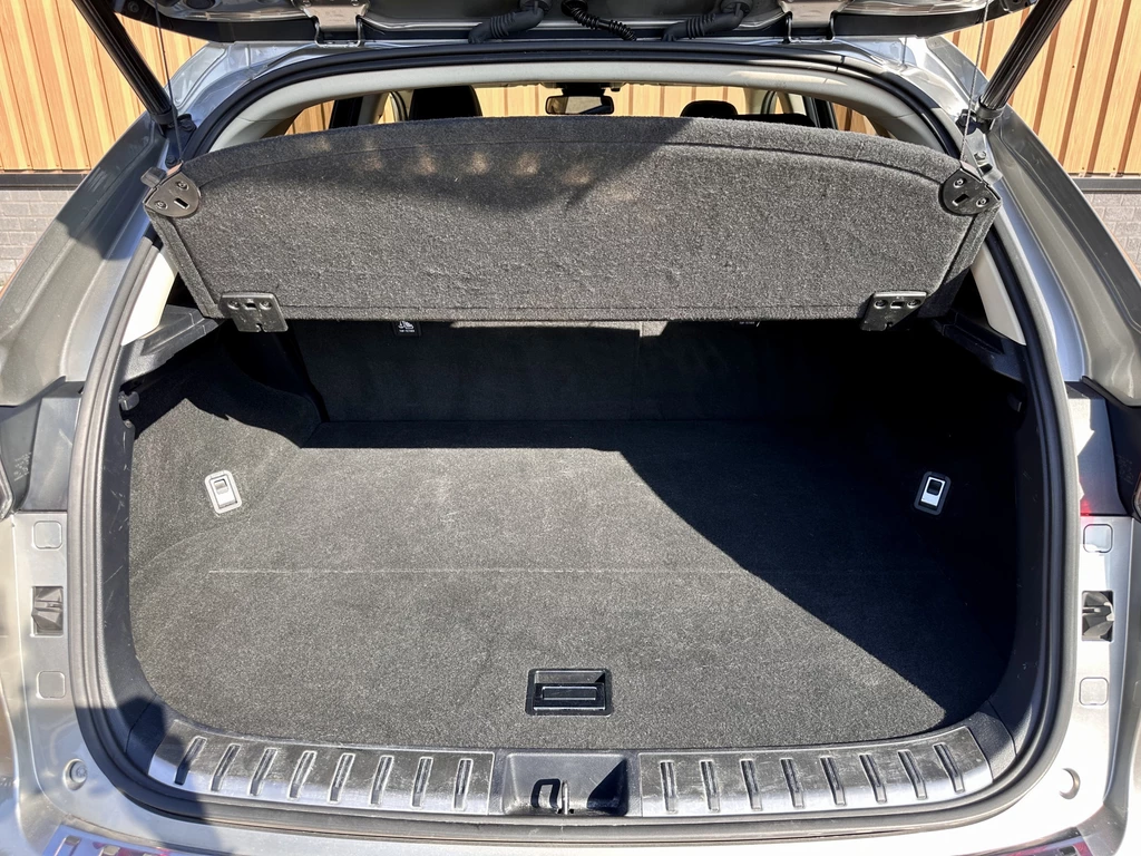 Lexus NX – foto 28