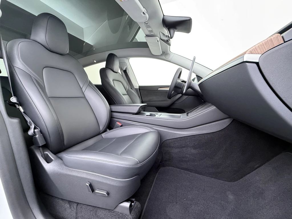 Tesla Model Y – foto 38