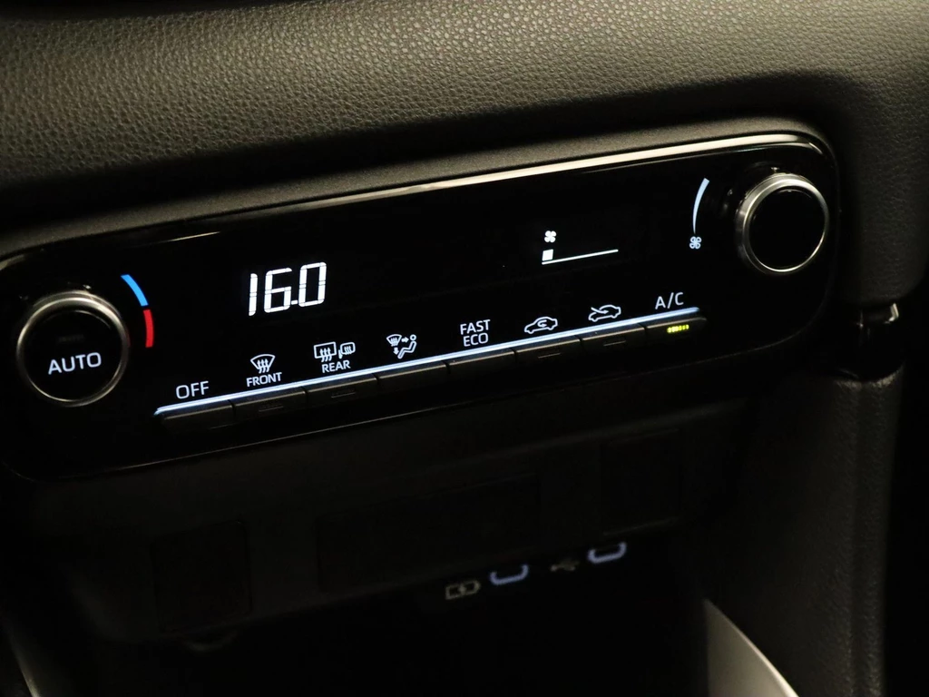 Toyota Yaris – foto 28