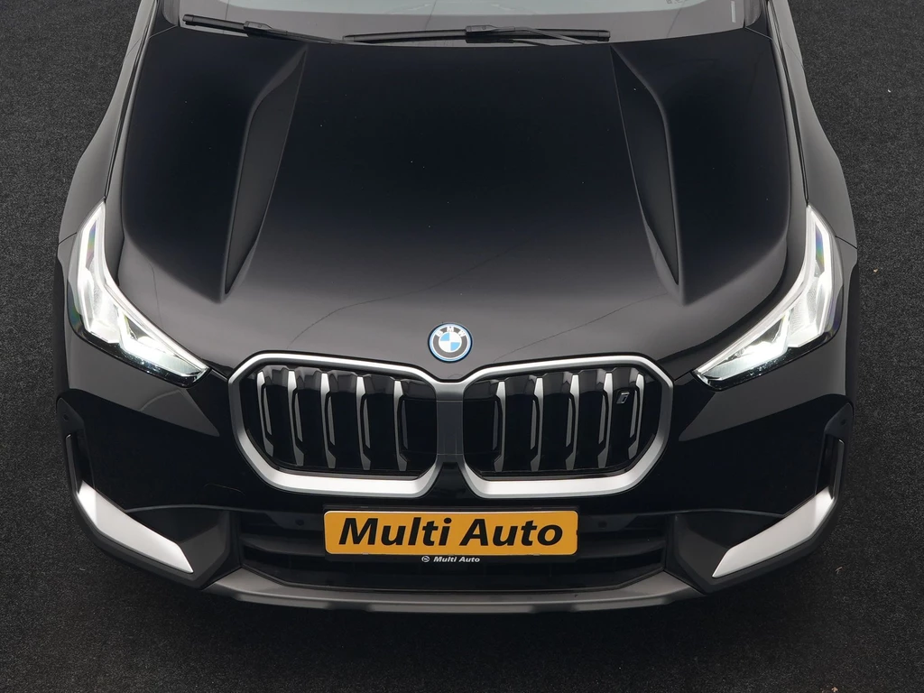 BMW iX1 – foto 11
