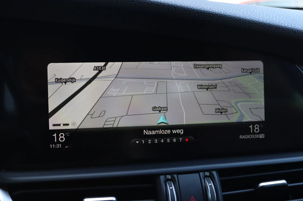 Alfa Romeo Giulia – foto 25