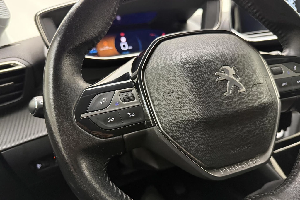 Peugeot 208 – foto 18