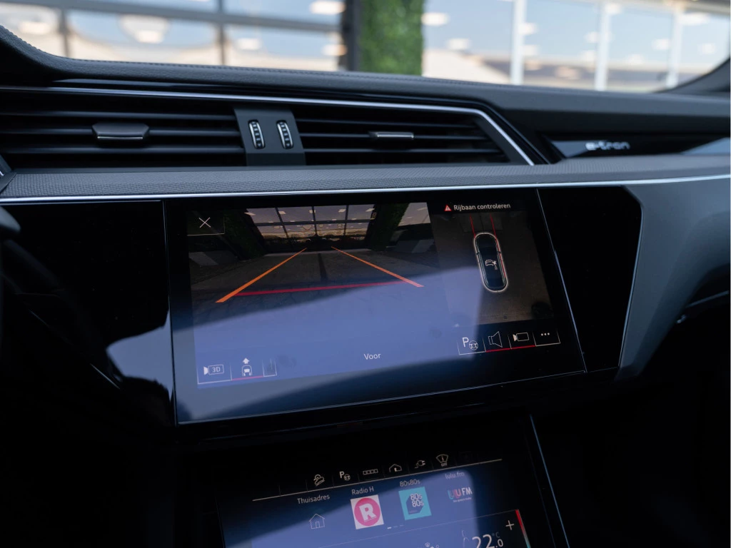 Audi Q8 Sportback e-tron – foto 34