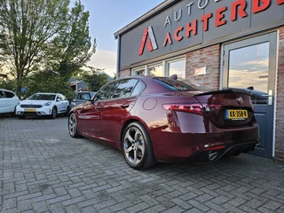 Alfa Romeo Giulia – thumbnail 3
