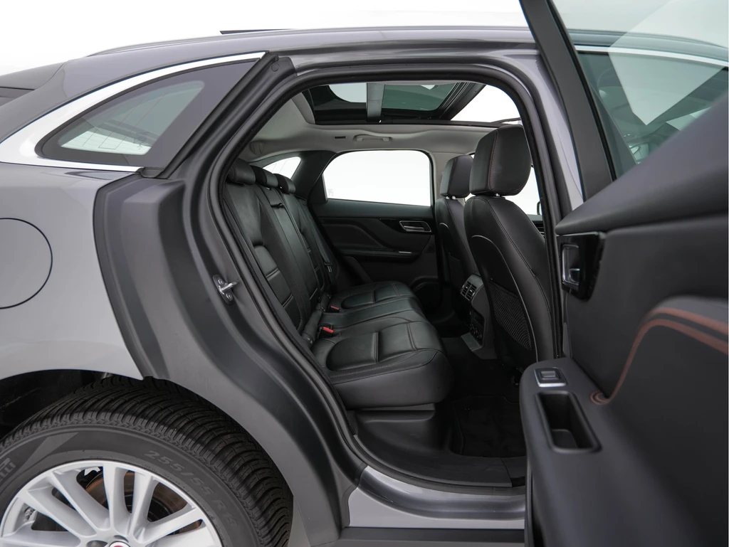 Jaguar F-PACE – foto 13