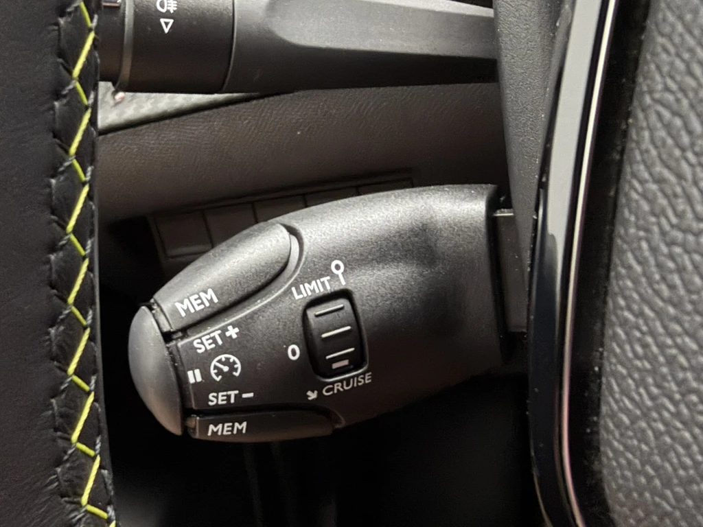 Peugeot e-208 – foto 26