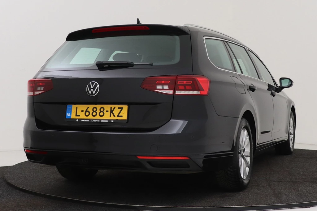 Volkswagen Passat – foto 8