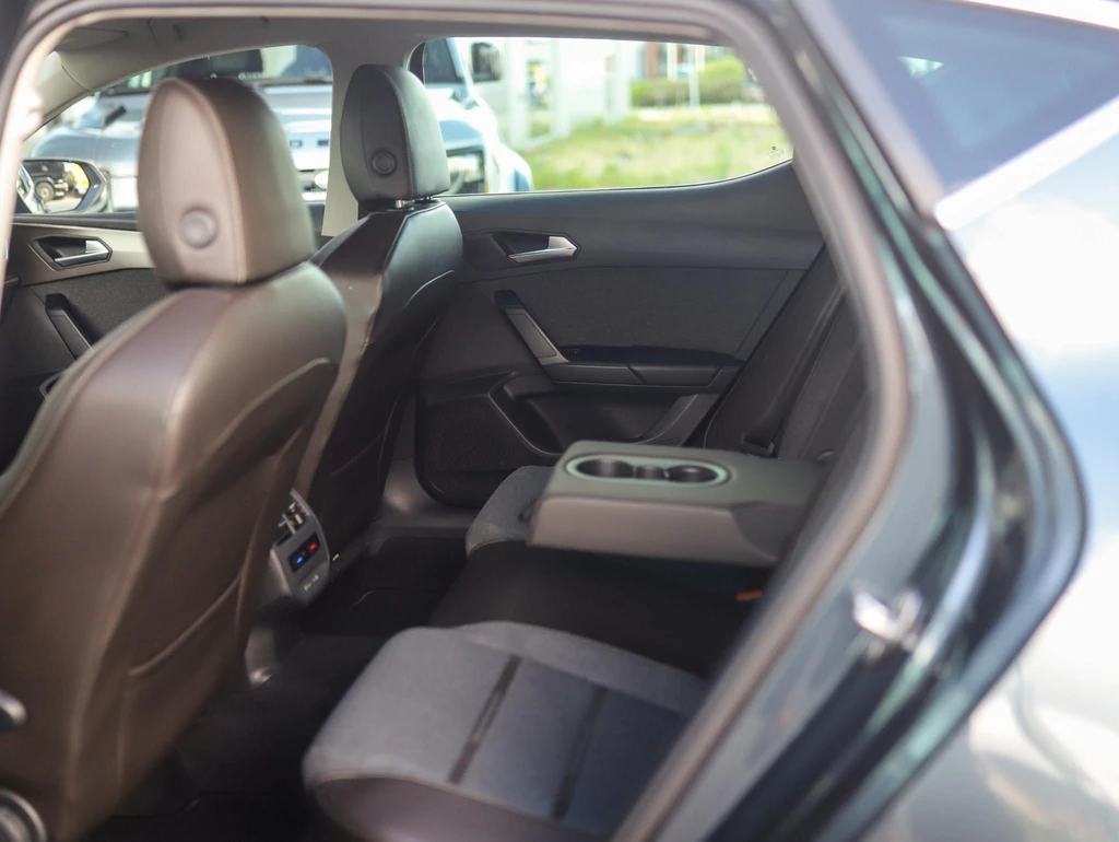 SEAT Leon – foto 28