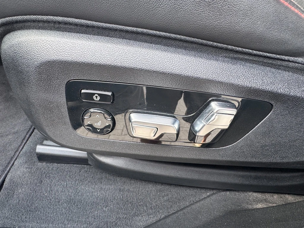 BMW XM – foto 16