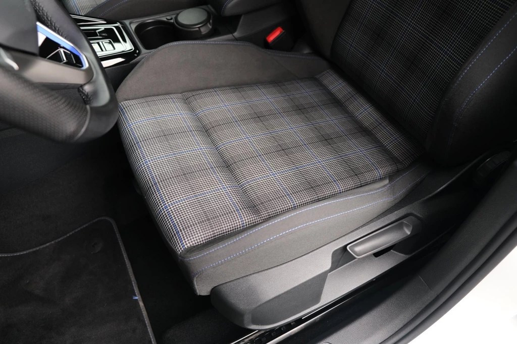 Volkswagen Golf – foto 11