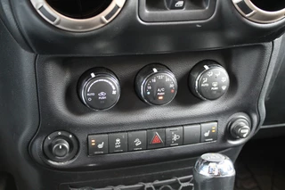 Jeep Wrangler – thumbnail 35
