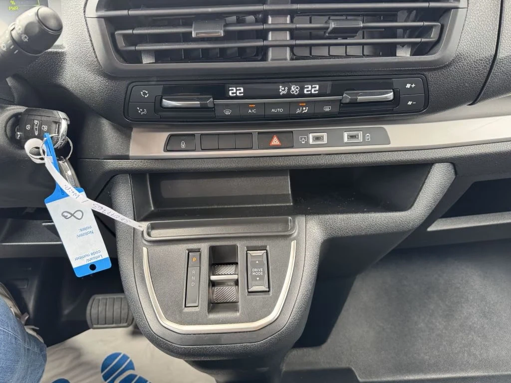 Peugeot e-Expert – foto 12