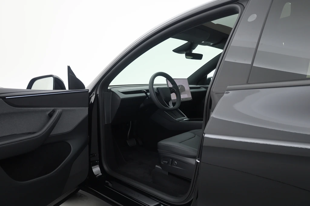 Tesla Model Y – foto 6