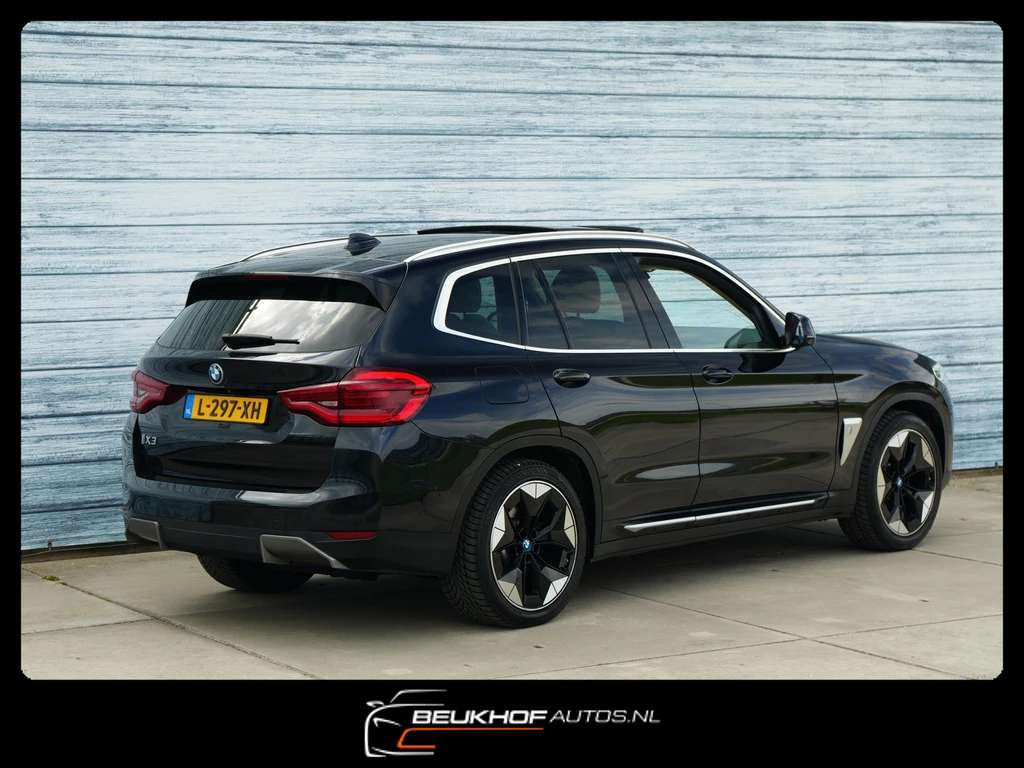 BMW iX3 – foto 4