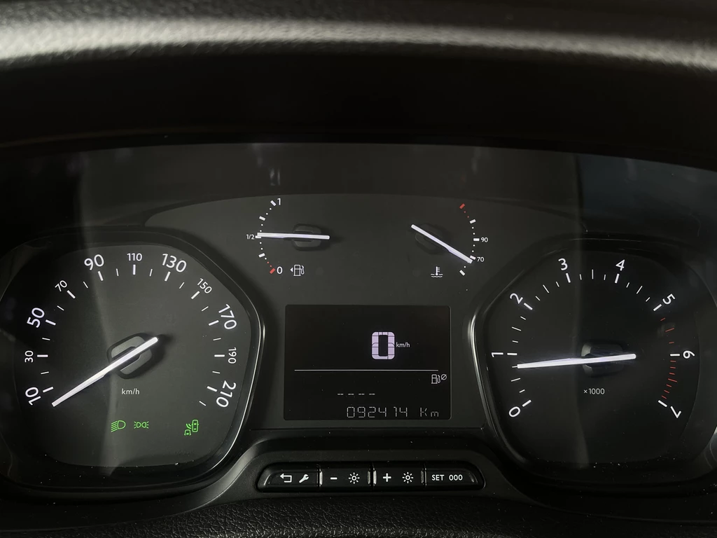 Opel Vivaro – foto 12