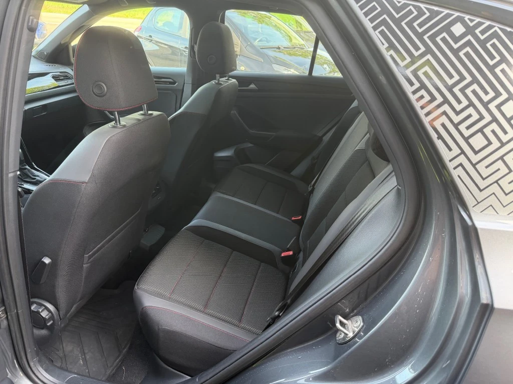 Volkswagen T-Roc – foto 18