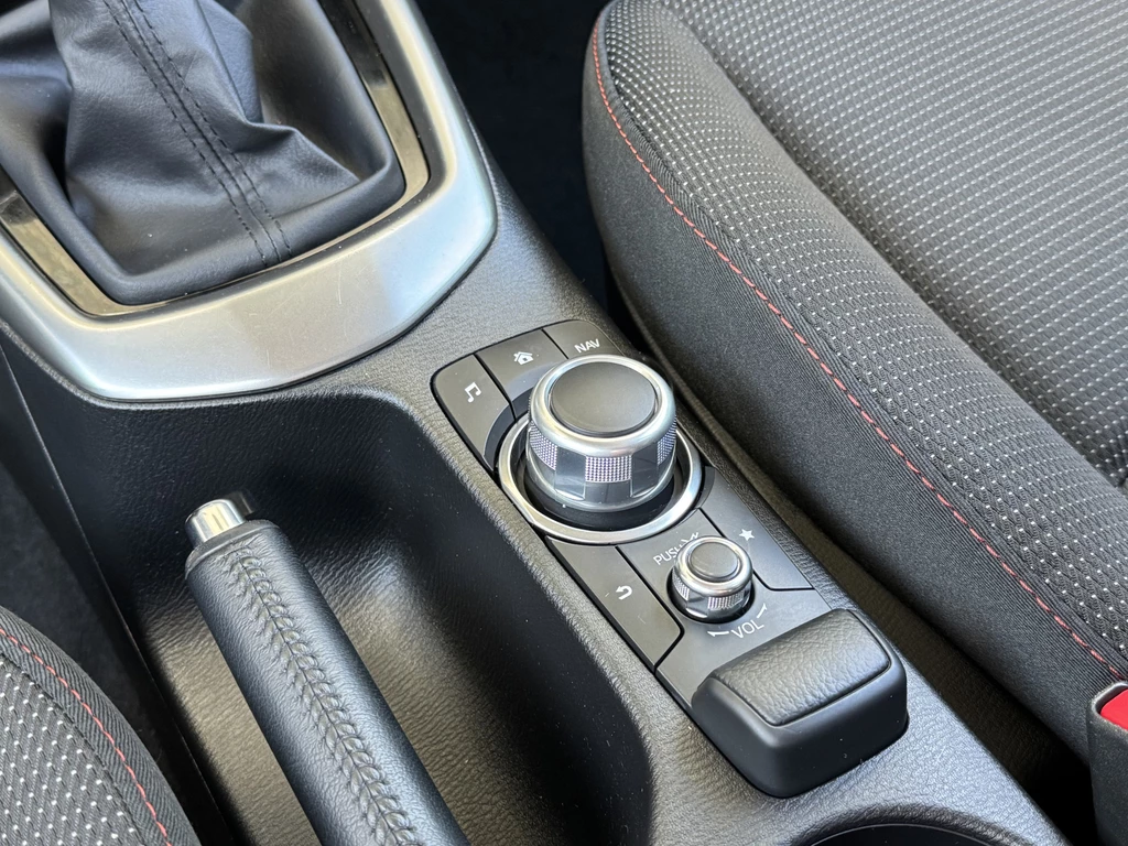 Mazda 2 – foto 17