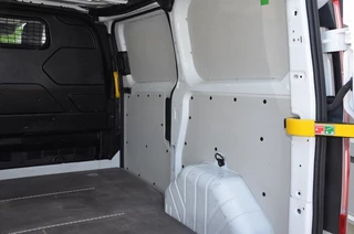 Ford Transit Custom – thumbnail 9