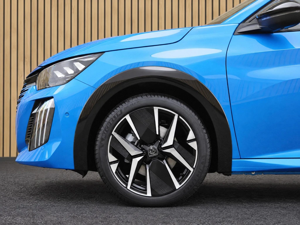 Peugeot 208 – foto 10