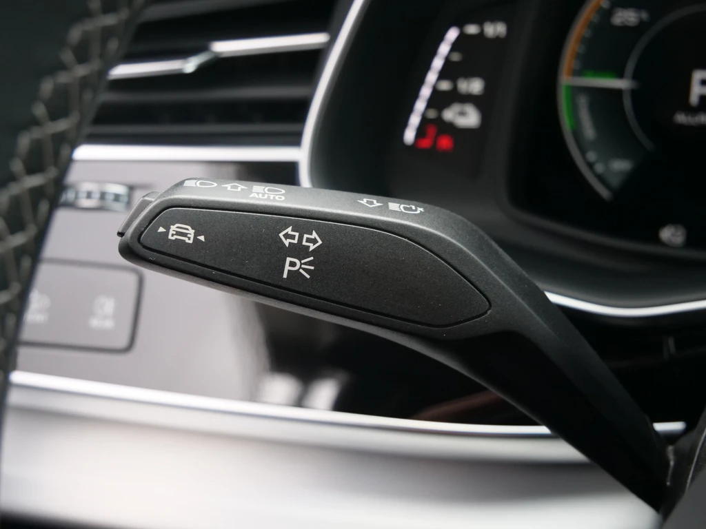 Audi Q8 – foto 19