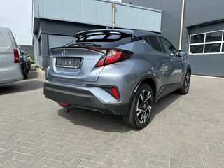 Toyota C-HR – thumbnail 3