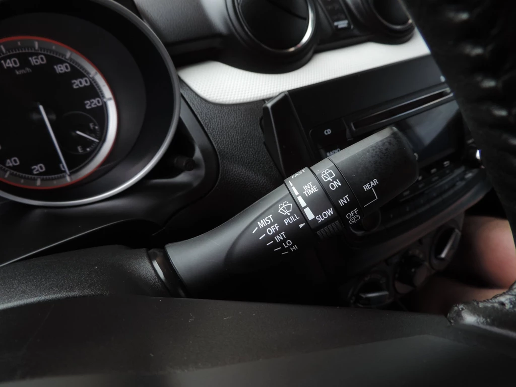 Suzuki Swift – foto 27