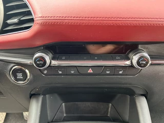 Mazda 3 – thumbnail 18
