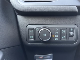 Ford Kuga – thumbnail 24