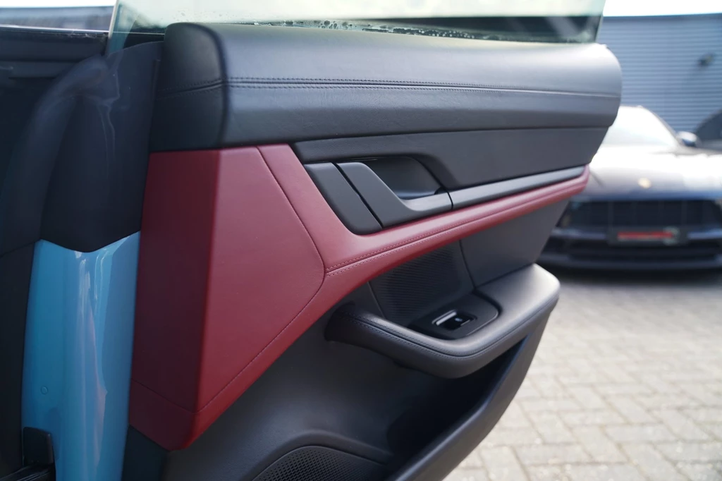 Porsche Taycan – foto 32