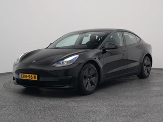Tesla Model 3 – thumbnail 1