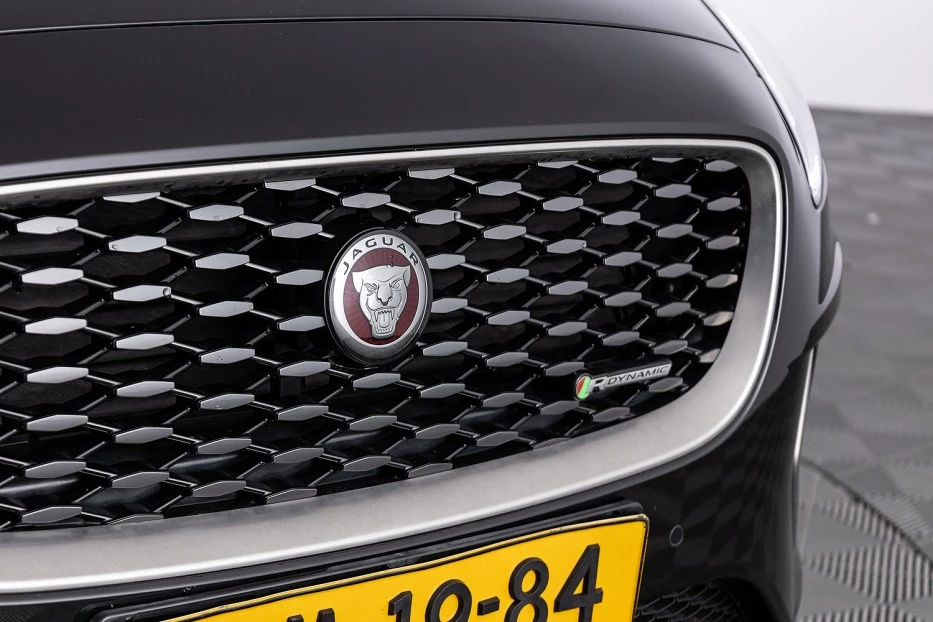Jaguar E-PACE – foto 54
